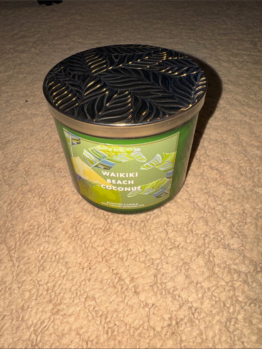 Bath & Body Works Waikiki Beach Coconut 3 Wick Candle